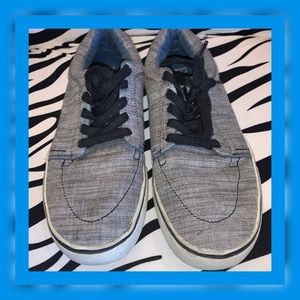 Men’s Sneakers by BKE